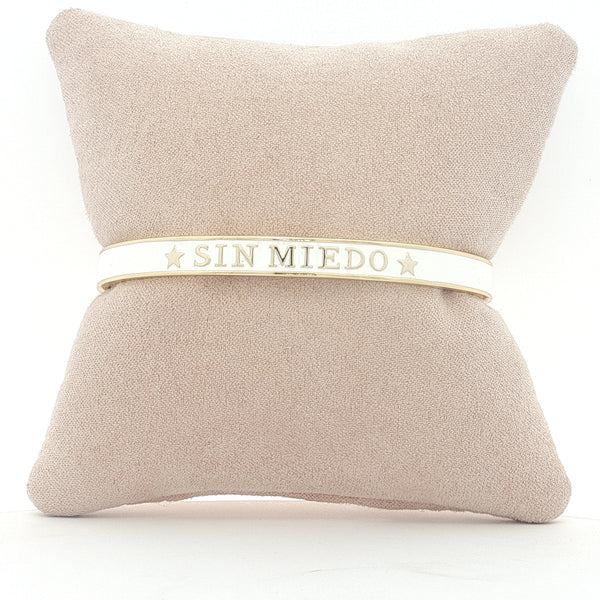 04398 Cuff sin miedo blanco