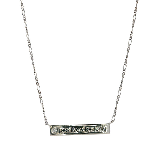 24-0253 Collar positive vibes only plateado