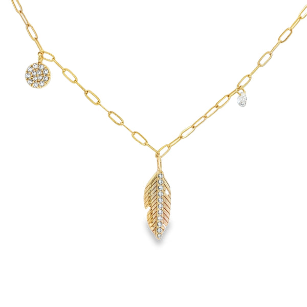 731066 Collar charms circulo pluma y zircoia dorado