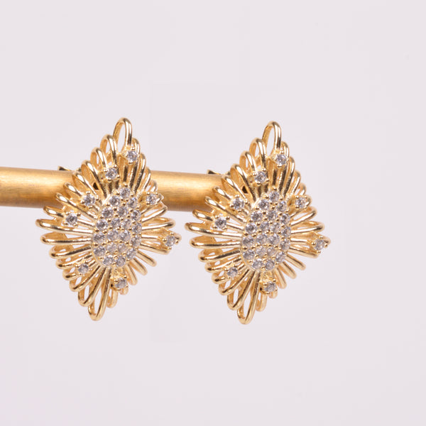 25-73223 Aretes rombo con zirconias dorado