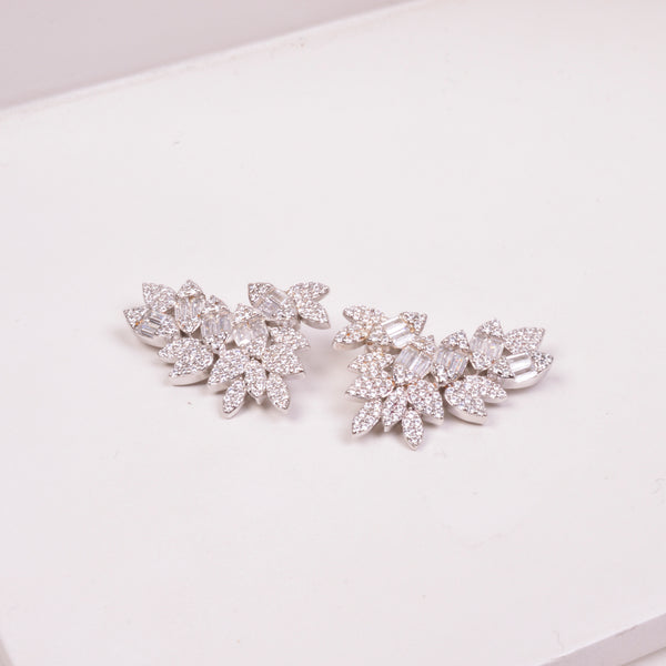 25-73359 Ear crawlers hojas plateado