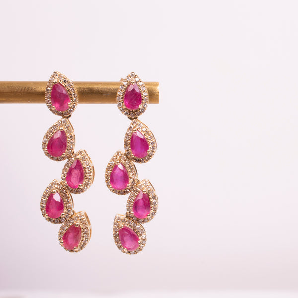 25-8301 Aretes rubies cascada 14kt