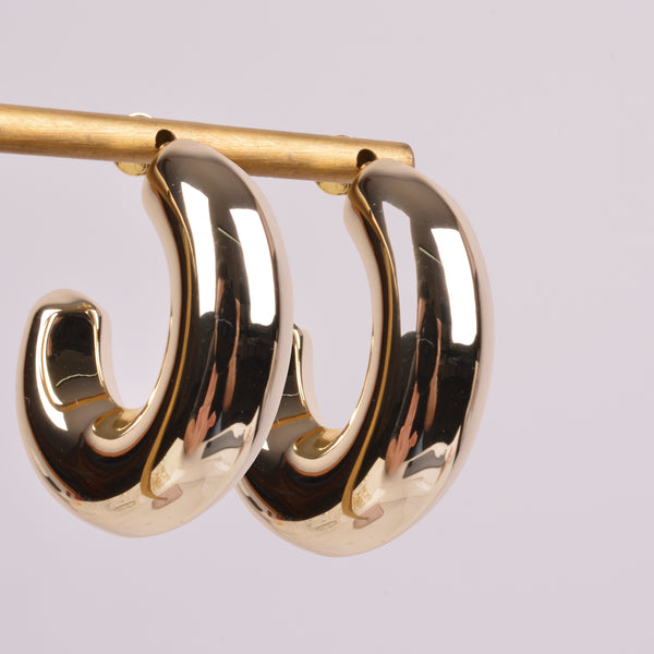 04667 Aretes ovalo bold doradas