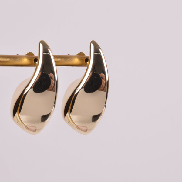 04672 Aretes gota linea dorados