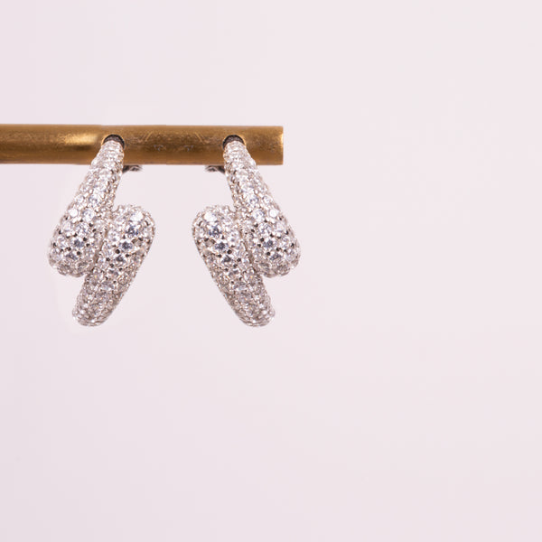 25-7391 Arracadas lazo zirconias plateado