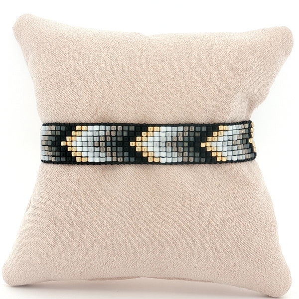 25-7951 Pulsera flechas gris negro y dorado