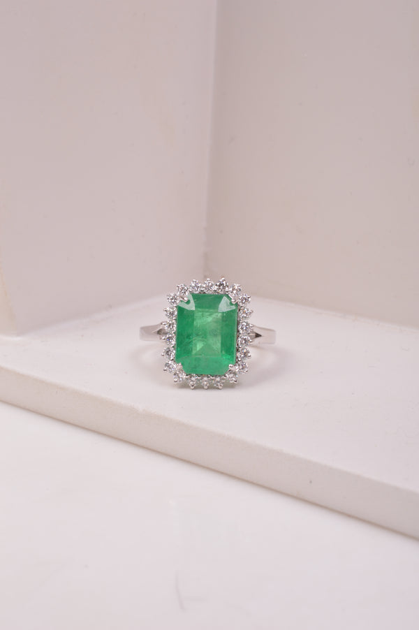 25-0016 Anillo esmeralda 18kt