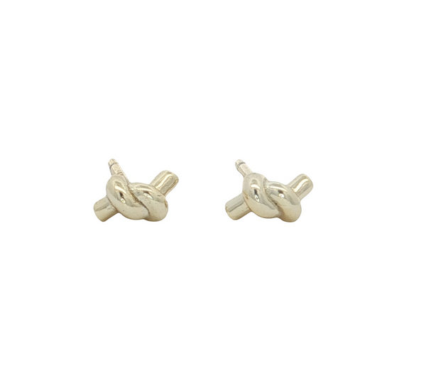 04515 Studs pua dorado