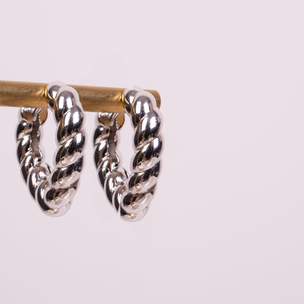 73900 Arracadas pico torcidas plateadas