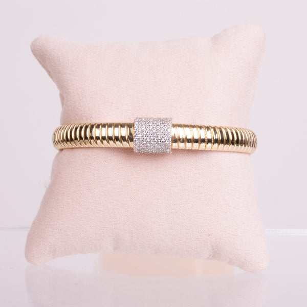 25-0803 Cuff dorado con cuadro de zirconias