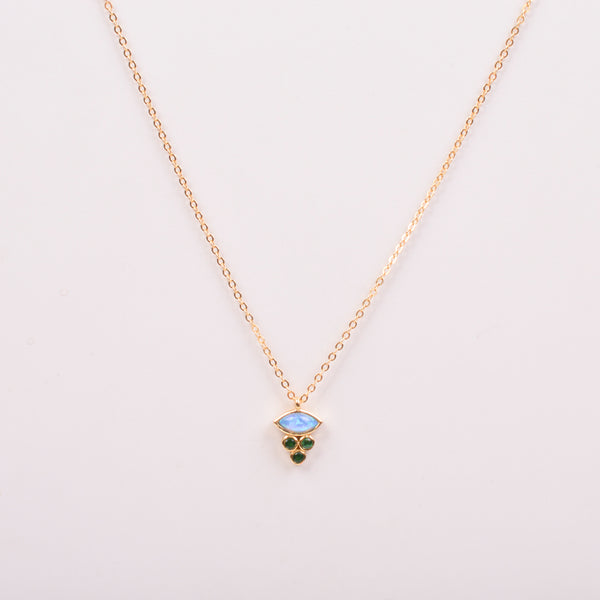 25-73517 Collar dije ovalo opalo y trio verde en dorado