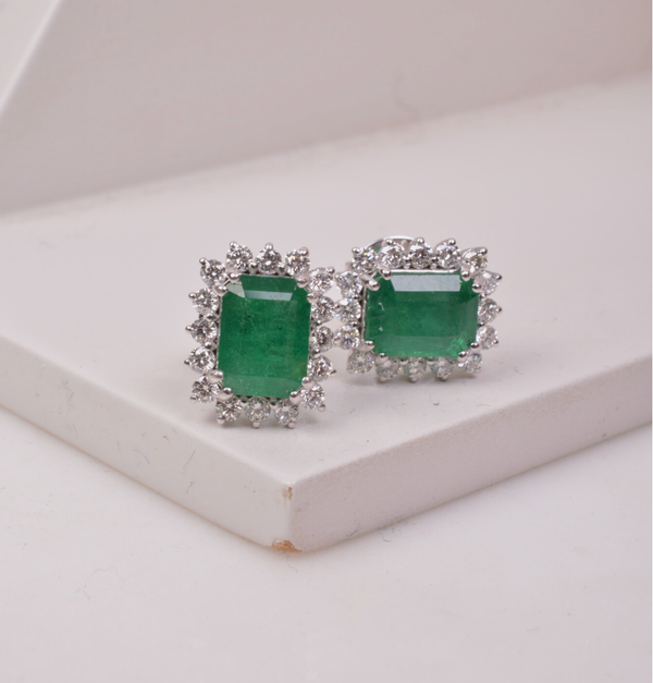 25-0017 Aretes esmeraldas 18kt