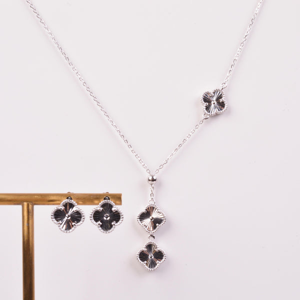25-0231 Set lariat y aretes flores plateadas