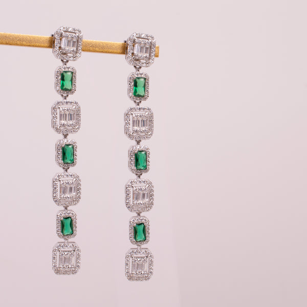 731033 Aretes largos rectangulos verdes plateado